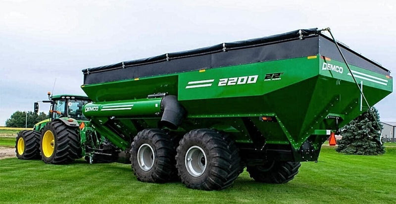 Demco RMLE 3-Point Sprayer - Hydraulic-Fold Boom